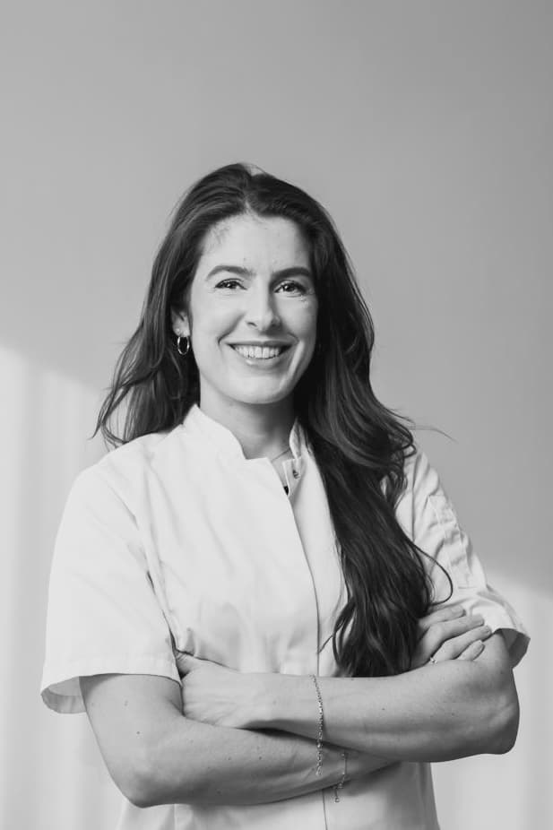 Dr. Debby Bom
